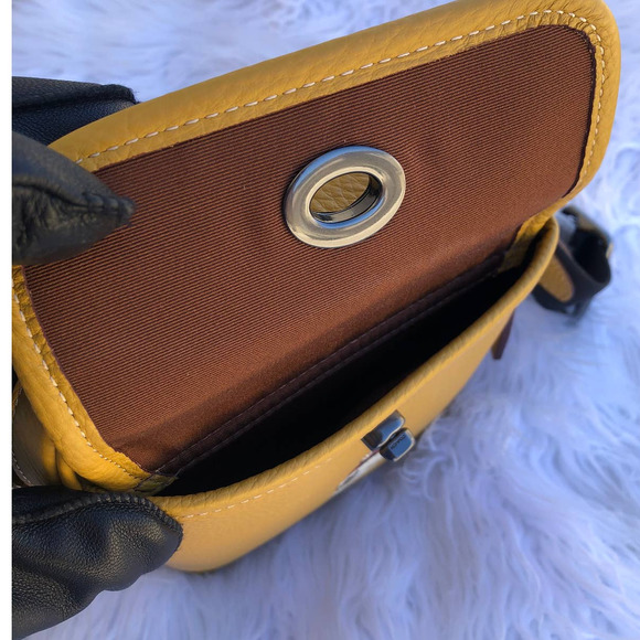 New Coach Men Crossbody Peanuts Heritage With Snoopy Motif Man Bag - Picture 6 of 9